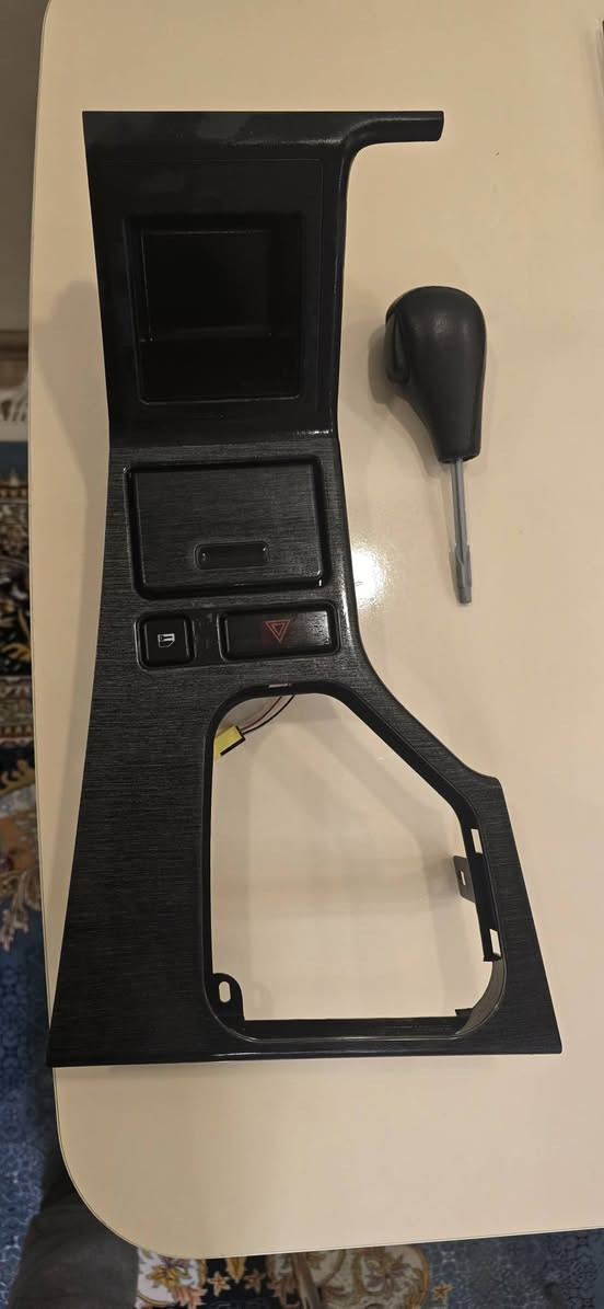 السلام العليكم 
تخم كامل ساجية
كلش نضيف 
٨٠ الف 
٩ قطعة بدون فتر و شخط
مكاني اربيل 
***********
واتس اب
