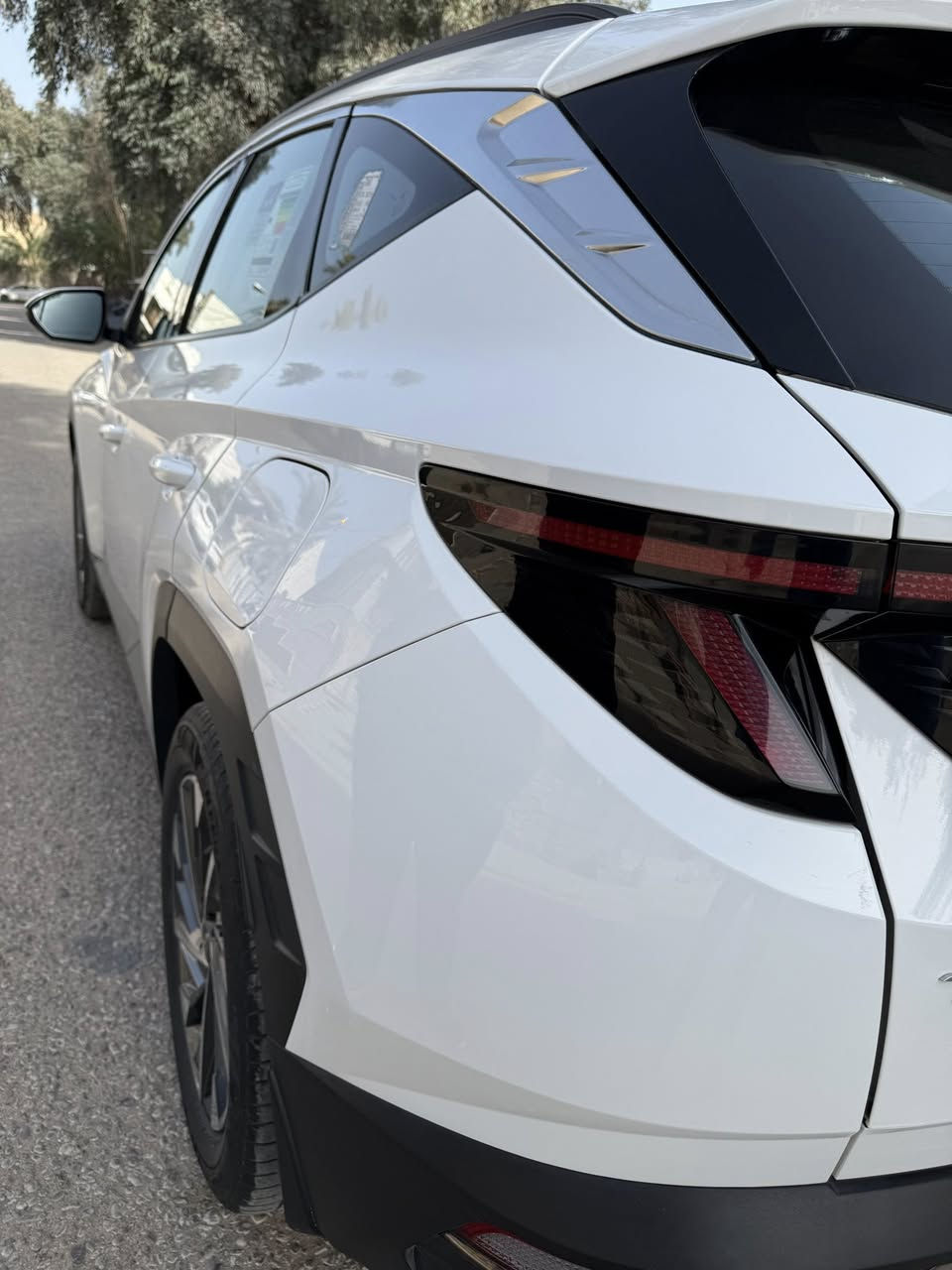 توسان 24 للبيع
سيارة جديدة 
ماشية 34الف 
مواصفاتها
داخل بيجي 
كراسي كهرباء 
كامرات وحساسات 
تحكم سرعة 
بصمة تشغيل عن بعد 
ترحيب بالأبواب 
مكينة 2000دوش 
نقل ملكية مباشر 
رقم بغداد 
مكانهة نجف
للاستفسار:
***********
