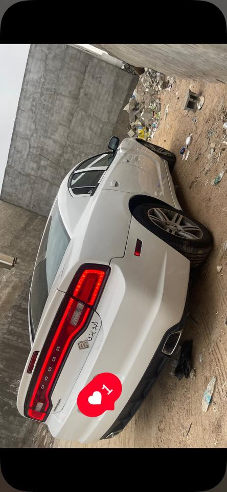 جارجر ١٤ كندي
رقم بغداد دولي بسمي 
شاشة جبيره
كير كصبه
كشن حضن احمر
تخم تاير قبل ١٠ ايام شاده
حداديه جديده
عربانه ٢٢ جديده
السياره ضررها موضح بالسونار 
مكانها بصرة 
سعرها ١٥٠ 
 مراوس بسوناتا شكل جديد
***********
