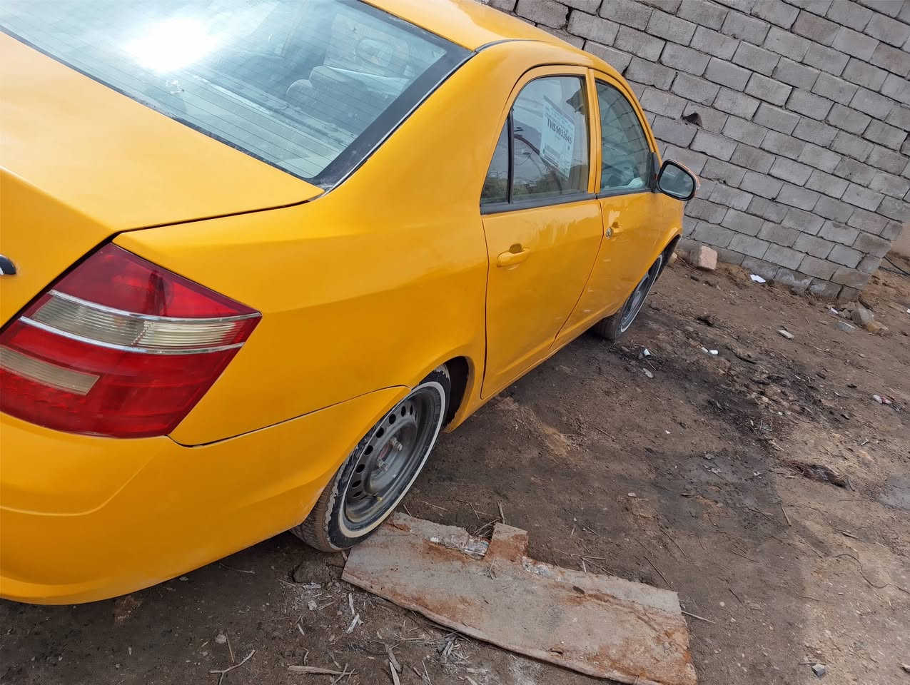 جيلي موبل موديل 12رغمه بغداد مكان السياره كوت سياره حلوه مصفره هيئة وغرامات تحويل مباشر السعر %30 وبيه مجال للشراي %***********
