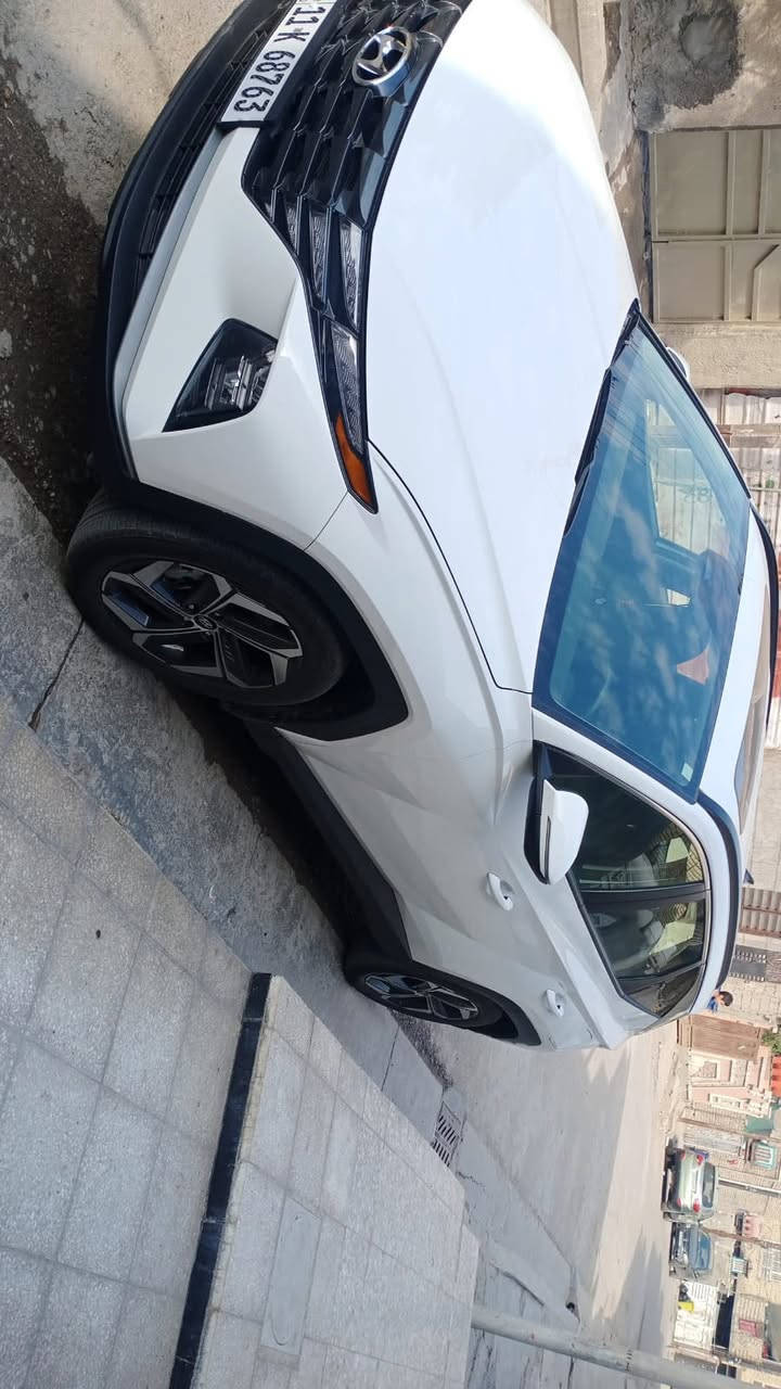 توسان مديل 24 رقم بغداد وارد امريكي 
حادث موضح بالصور تبديل الجنطه نفس اللون وشويه بيها سحب بالحوض 
صار بيها حادث ابغداد 
تبديل باب خلفي وتصليح الجاملغ وصور التصليح موجوده 
فول مواصفات 
بصمة أبواب 
بصمة تشغيل 
فتحة سقف 
كشنات جلد 
حساس امامي وخلفي 
رادار جانبي 
تحكمات استيرن 
كشن السائق كهربائي 
ماشية 22 الف كيلو 
مكينة 2500 
اي نقص مابيها 
السيارة جديده بمعنى الكلمة 
اني مكلف بالنشر 
مكانها بغداد كفائات العبيدي 
رقم صاحب السيارة   ‭0770 086 3020‬
السعر 193 بيها مجال
