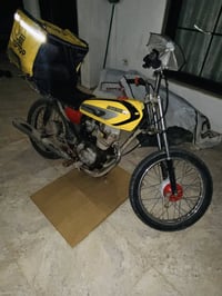 للبيع قيم واخذ دراجه مكينه تلاش خير من الله دراجه تخبل مال شغل بيها خب...