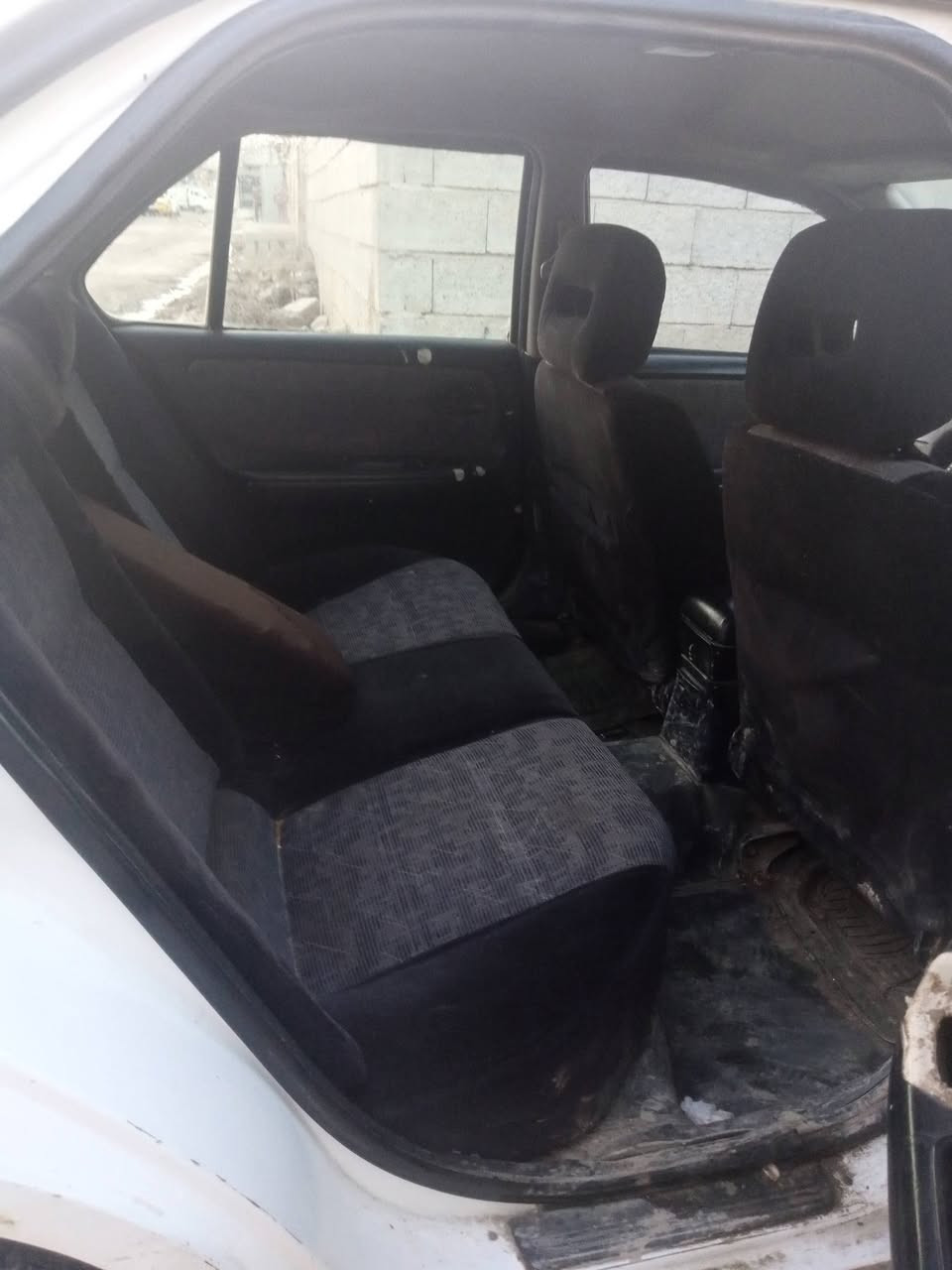 سياره نيسان للبيع موديل 1999كيرامحرك شرط اوشرط التحويل كاربون موجود السعر 20وارقه ***********
