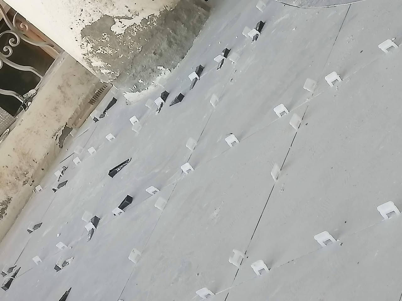 ابو فهد خلفه سيراميك ومرمر وكاشي  الواح شغل درجة اولى احسن اداء ودقة فى التنفيذ. بغداد
***********
