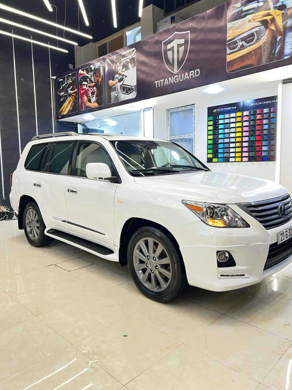 لكزز LX570_ LEXUS 
موديل 2010 بريم بريم اصل باب اول
سيارة كفالة عامة من صبغ وتبديل كلشي كفالة
 
 بسمي سنوية لل 2030

مواصفات 
جكات 
شاشات 3 بلاديات
رادار امامي + جانبي
كشنات حار + بارد + ثنين كراسي كهرباء
كشن سايق خزن مموري
اربع كامرات 360 
ستيرن كهرباء خزن + ستيرن تدفىء
اتو بارك تصفط وحدهي
13 سماعة + دمام 
كشنات خلفية كهرباء 
تشغيل عن بعد 
فتحة بل سقف
سيارة غراض شركة كلهة وياهة كارتونة من شركة  هيتفونات سماعات بلادية + ريموند شاشات  كومة بيهة غراض بلادية كل نقص مابيهة كلهن موجودات غراضهة بلادية
بصمات اثنين مع كودات 
اعلى مواصفات بل لكزز فول للاخير
بيع او مراوس
***********
***********
