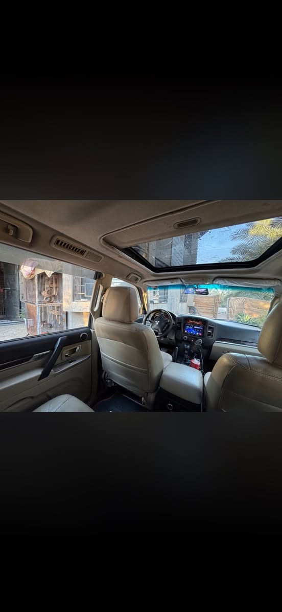 السلام عليكم باجيرو 2012
مكينة 3.800 المرغوب

مكفولة من الصبغ  السونار مرفق  فقط بيهة طلقة زغيرة  بال بنيد 
 حبتور فول مواصفات (دمام، فتحة سقف  ، تحكم ستيرن ، ) 
منضومة زنون عدسات 
تخم تاير جديد 
معالجة الطسة امامي وخلفي 
شاشة وداشكام 
كير ومكينة  وحدادية مكفولات  
السعر 155مكاني كربلاء الحر

***********
(التبريد يرادلة بس كمبريسر )
