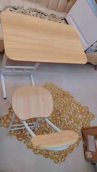 طاولة • أثاث • ديكور