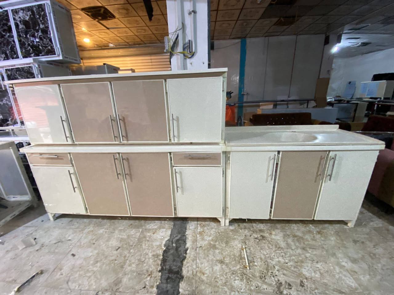 كاونتر مترين ويه سنك مرمر شرط النضافه شراي يتصل أو يراسل خاص ***********
