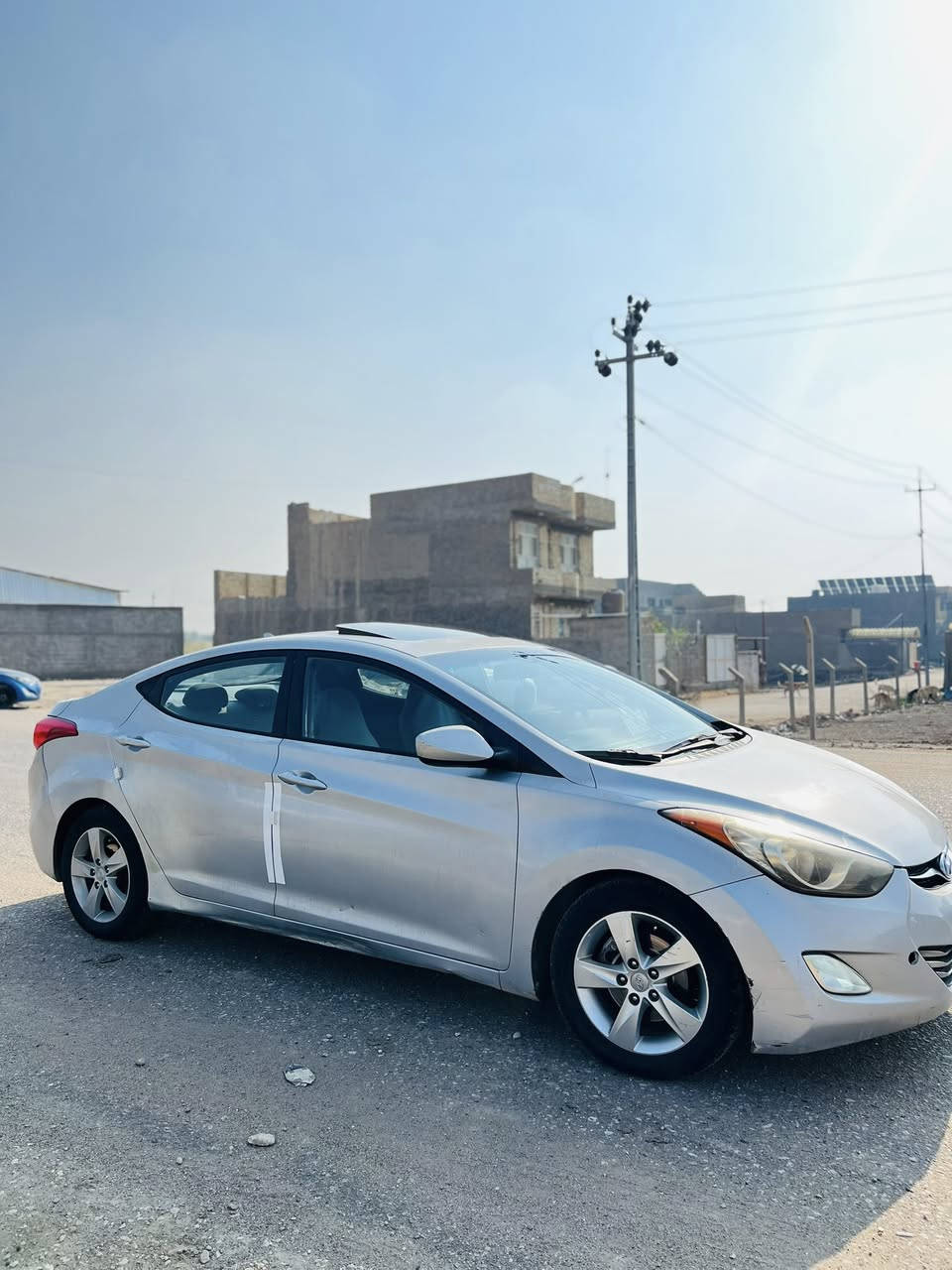 سلام عليكم بيع سريع النترا2012فول مواصفات كير ومحرك وحدادية كفاله تخم تاير جديد مال جناي جاهزه الاخير محرك2000دوش 
السعر94وبيها مجال
الاتصال***********
مامتواجد بلخاص 👆👆
مواصفات السياره 
فتحه سلابت
تحكم استيرن 
اشاير بلمري 
نضاك ايكو
