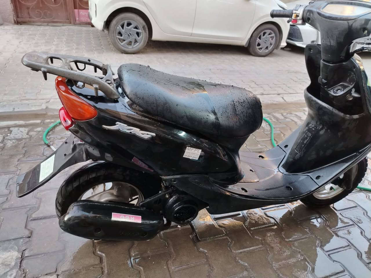 للبيع دراجه نضيفه عصفوره بيه كلج مكاني الاعظميه سلف وهندر ب200سعر***********
