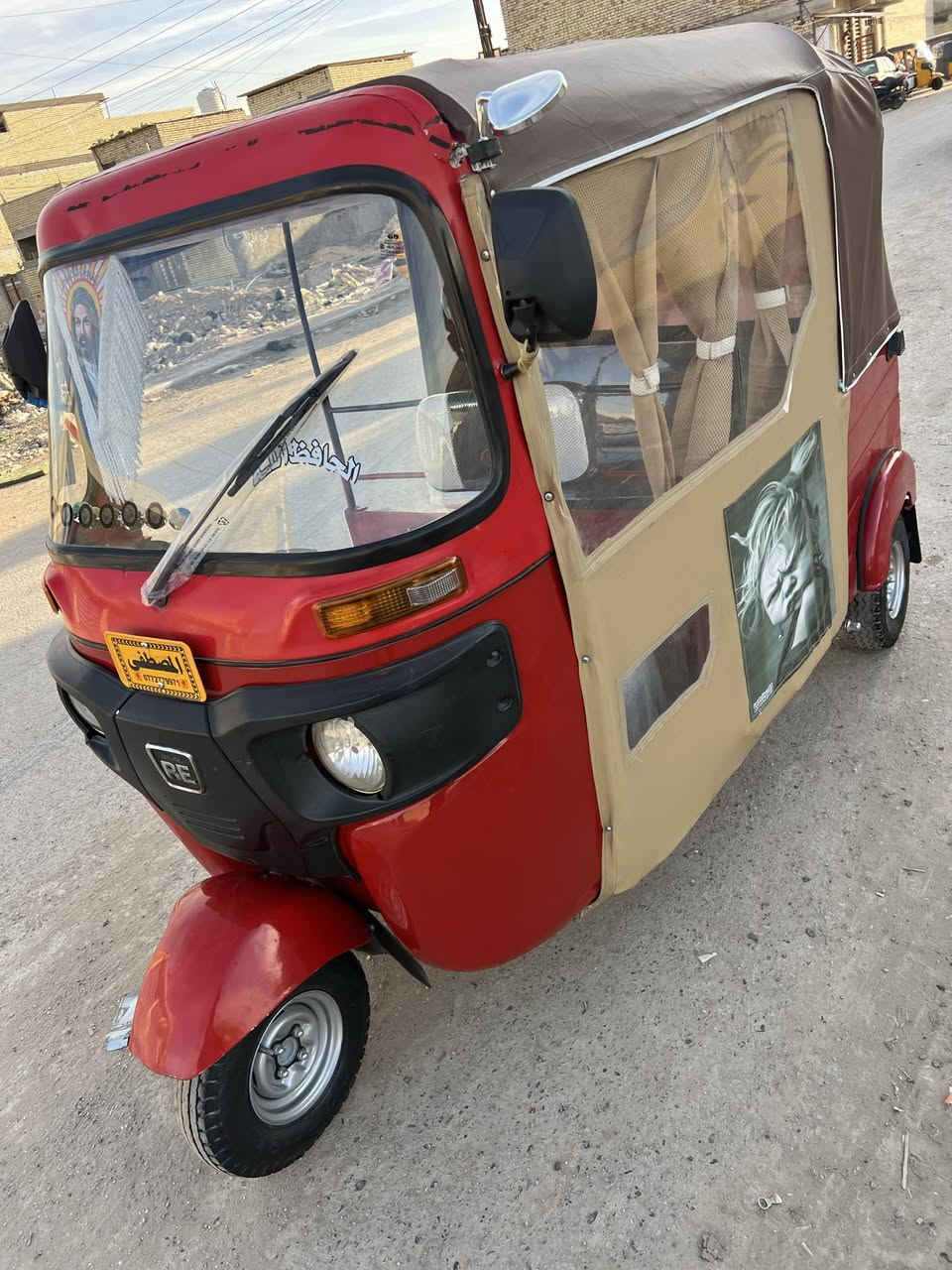 سلام عليكم تكتك للبيع موديل 2017 شهر 5 اوراق كامله المصطفى تكتك جاهزه خير من الله مكينه مال 20 العنوان بغداد الكماليه السعر 3400 وبيهه مجال الهاتف *********** ما متوجد ع خاص
