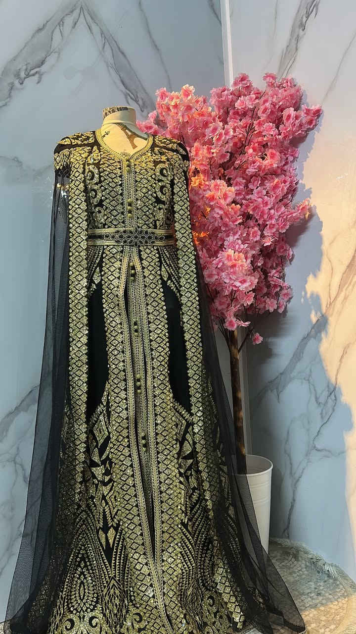 ٤٠/٤٢ ملبوس مرة وحدة
ماخذتة ب١٥٠ 
اريدة ب٥٠


**إذا كنت صاحب هذا الإعلان وتريد حذفه لأي سبب، رجاءا أرسل رسالة إلى الدعم الفني**