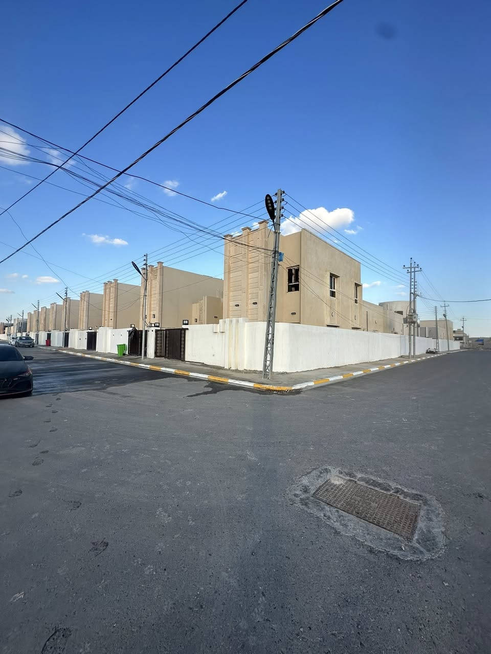 دار صفر للايجار   ( الديوم مجمع طيبة ٢ )
مساحة ٢٠٠ متر ركن 

3 غرف نوم + ستقبال  + مطبخ  

؛ الاستفسار  اتصال ع 

***********
