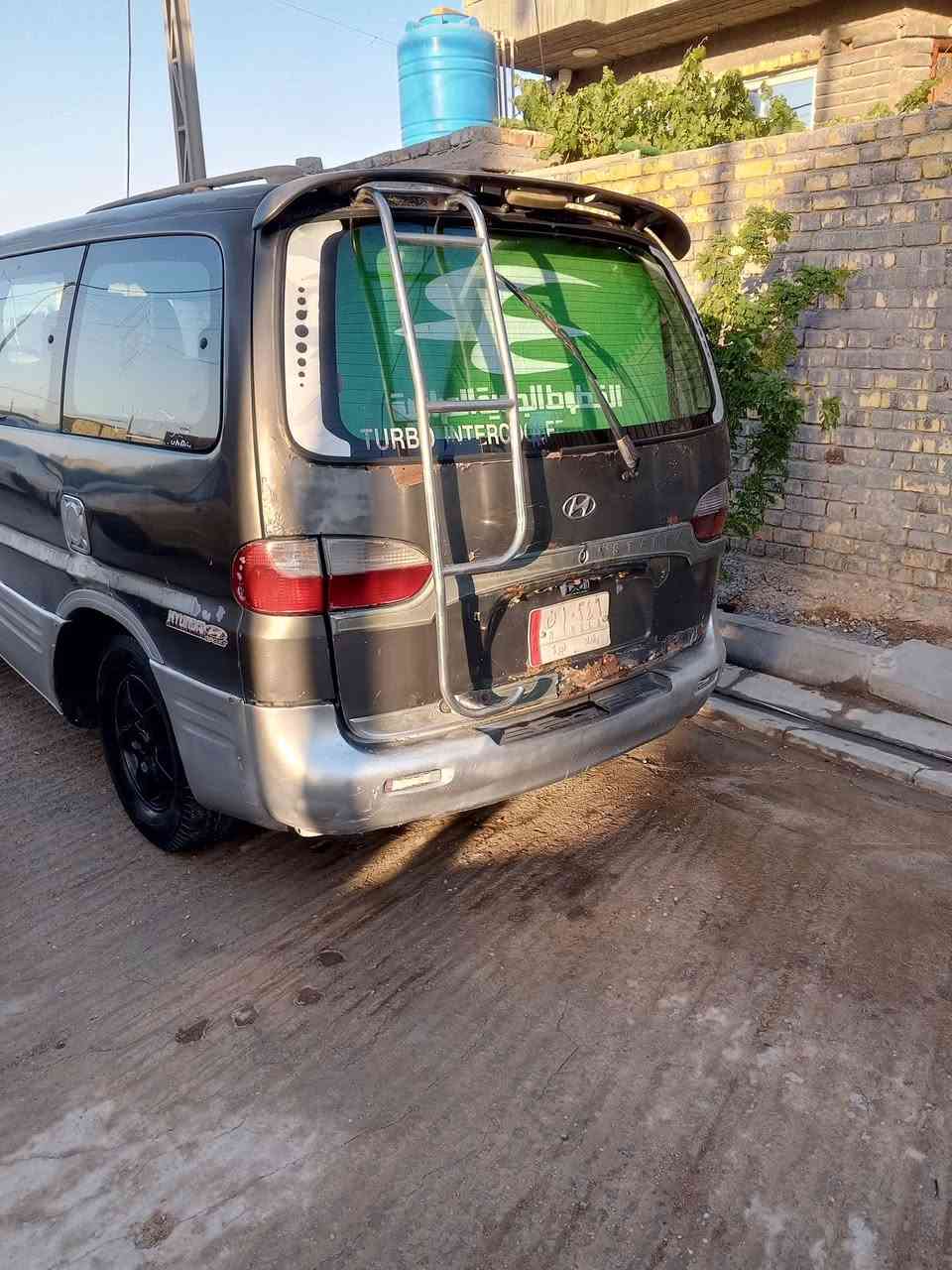 سلام عليكم ستاركس موديل ٢٠٠٠ سياره حلوه ٨ راكب بتره زوج تأير جديد مكينه نكره سلف بس بيه بخار بدون تنقيص راعيه ما اندله اتكفل سرقه وعشاعر فقط مكان واسط الكوت السعر ٢٢ ورقه وبيها مجال حك الجيه ***********
