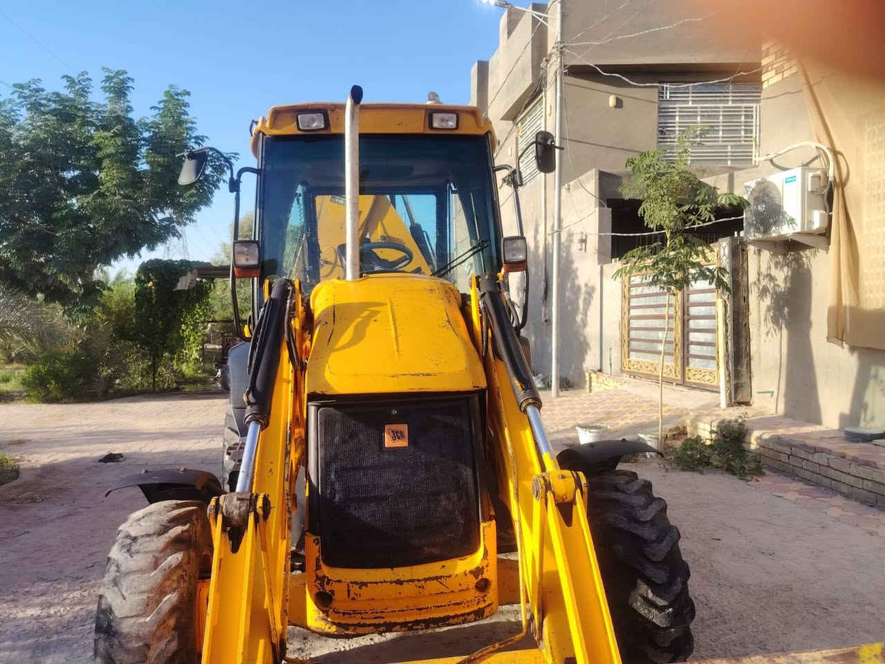 سلام عليكم جيسي بي للبيع موديل 2006  الاستفسار عله هذا الرقم ***********
