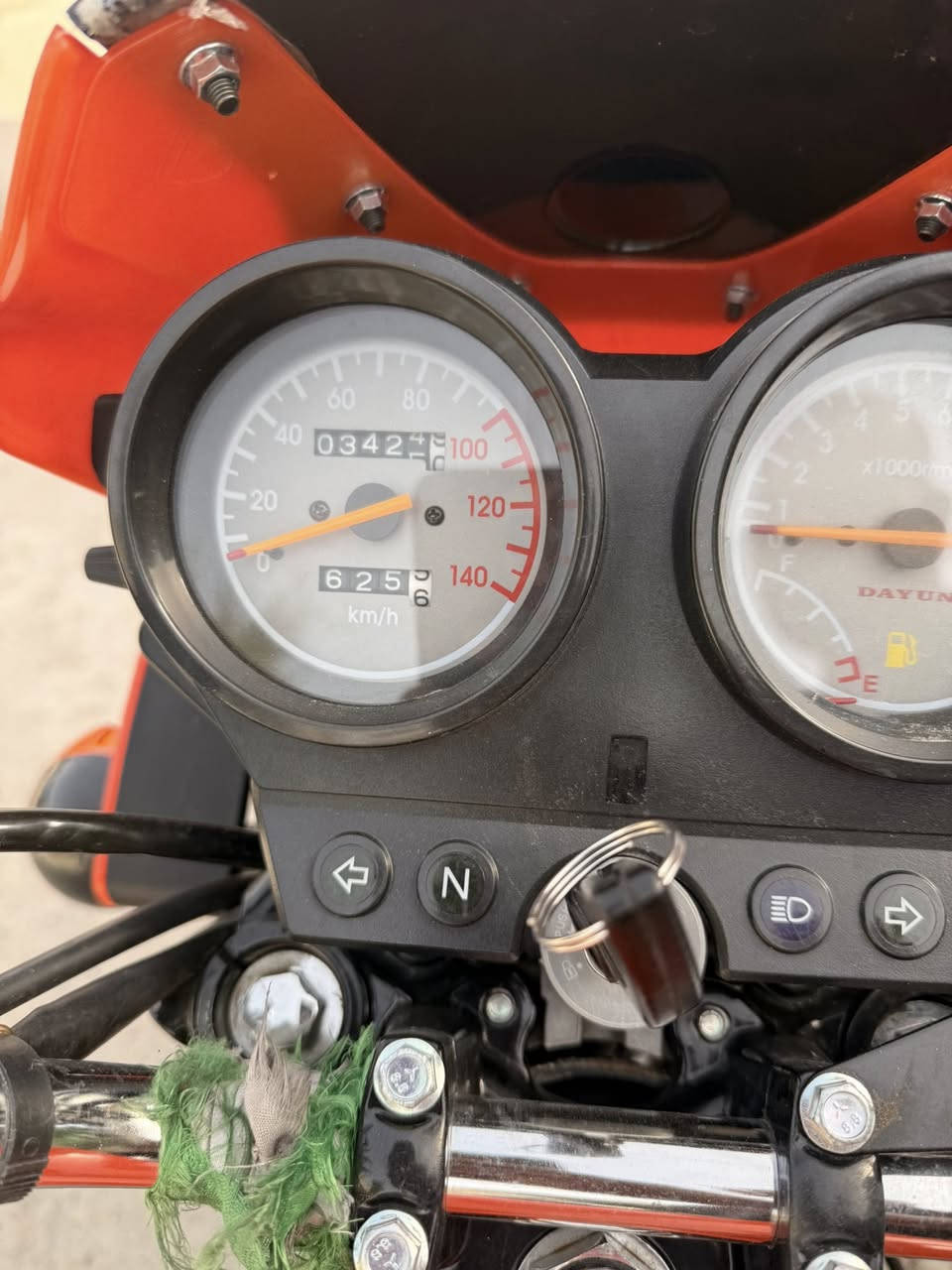 دايوان مديل 2026  رقم وسنويه بغداد 2023 دراجه زيرو كفاله عامه ماشيه 3000الف زيرو بحساب توك ماخذه منل شركه تاير 17للبيع السعرمليونين 2900 وبيه مجال علمن لدراجه سعره منل شركه 3500 مكاني شعب حي لبساتين ***********
