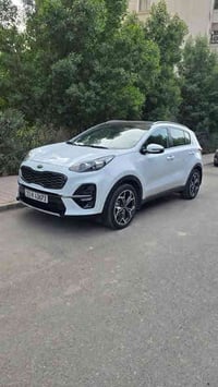 كيا سبورتاج خليجي ٢٠٢٠GtLine أعلى فئه فول فول محرك ٢٠٠٠ دوش  السياره م...