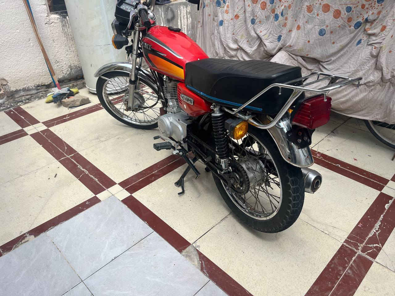 سلام عليكم دراجه ايراني تعمير جديد مكينه ناعمه كهربائيات شغاله موديل 19مال مزاد بس تارخها فايت ننتضر يجي كتاب من وزير الداخلي وتمشي بعاملت الترقيم مكنه القرنه الشرش السعر700قفل


**إذا كنت صاحب هذا الإعلان وتريد حذفه لأي سبب، رجاءا أرسل رسالة إلى الدعم الفني**