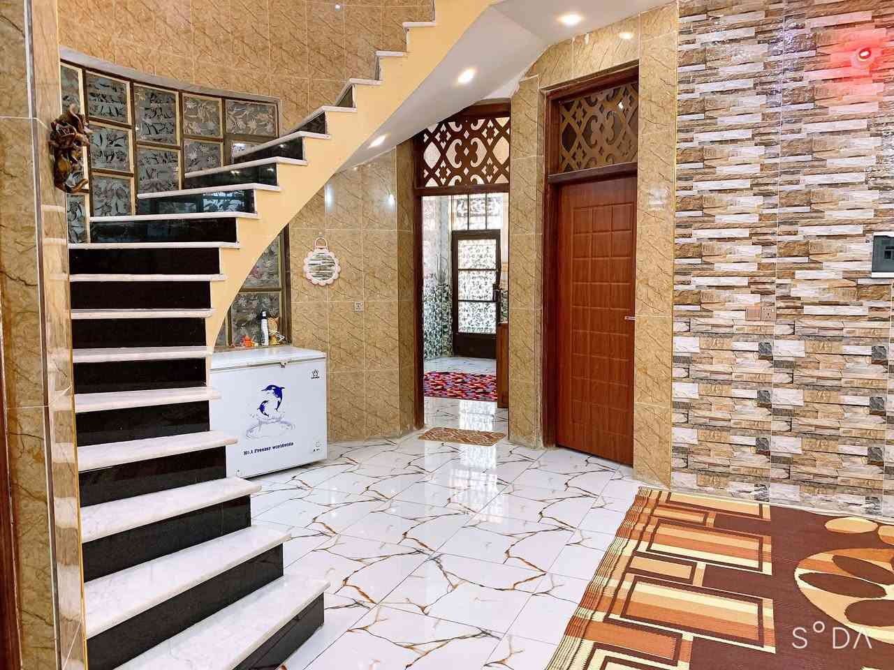 السلام عليكم ورحمه الله
دار للبيع 150 متر واجه 7ونص ونزال 20
كراج توليت خارجي استقبال مطبخ ومناور ثنين
وصاله وغرفه نوم جوه وحمام 
الطابق الثاني
صاله جبيره 
3غرف نوم 
وحمام مشترك جبير 
وبيتونه وسطح 
الدرج لحد الطابق الاول كامل محجر
الموقع البلديات تقاطع المصرف خلف البانزين 
 خانه  فرع باب الدخول  6فرع ع يمين جنس البيت زراعي المنطقه تبليطط مجاري كهرباء المربع الذهبي بيت فنجان
 
ملاحضه تاريخ البناء2021
بناء درجه اولى رفت
— في ‏البلديات‏.
السعر 265
— في ‏البلديات
***********
***********
