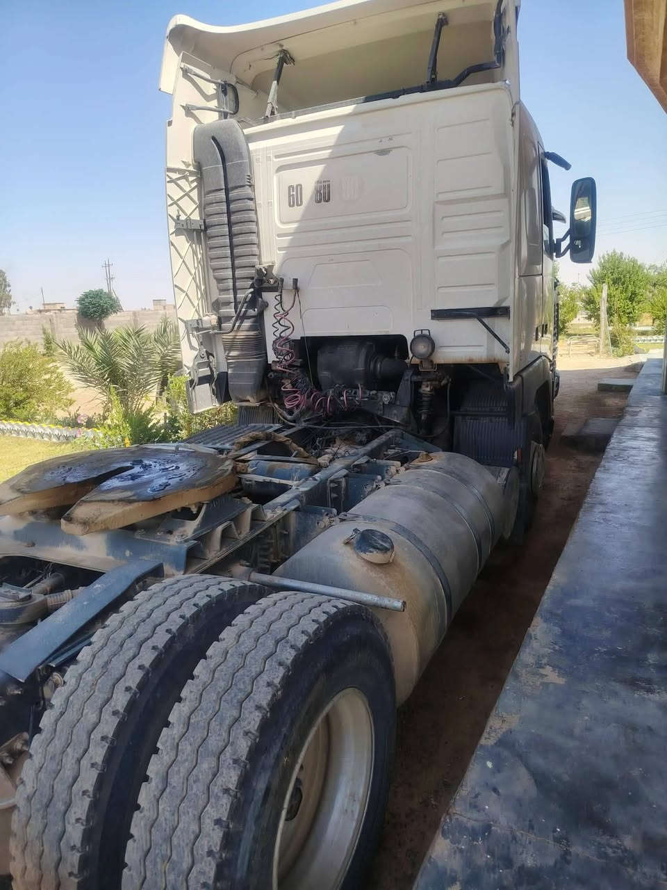 سلام عليكم فولفو للبيع جديده لوك بعده تخم تاير سنويه جديده بسمي سياره كبل لشغل المكان حديثه جاهز من هوه وكهرباى محرك شرط كير شرط مكفول كفاله عامه  رقم راعيه ***********
