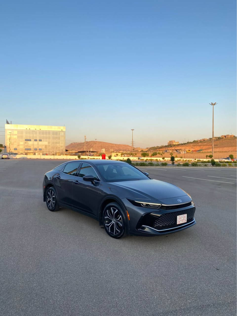 Toyota Crown XLE 2024 
السيارة من دعامي للدعامي ب شرط بدون صبغ 
كلين تايتل 
ماشية ١١٣ ميل ب امريكا 
بدون ملاخضة حتى ما بيها مكان حجر ب سيارة 
فول فول مواصفات كشنات نص جلد نص شامو 
فول مواصفات بدون بانوراما 
الباب بصمة 
فتل رادار و حساس 
فقط بيها كارد شبر او اقل يم الرقم الورا 
ارخص سعر 
سعرها ٢٦٤$ ورقــة و بيها مجال 
للمزيد من المعلومات اتصل على هذا الرقم 
كورك-واتساب 
(***********) سميل, دهوك
