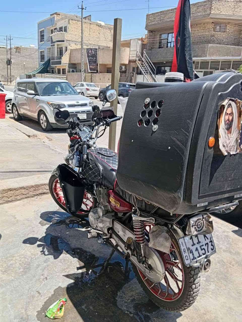 السلام عليكم دراجه للبيع السعر مليون و700 وبيها مجال دراجه مراقبه كامله بوكاني حي الجهاد بغداد اللي يحب يراسلني *********** على هذا الرقم بس الصندوق مو وياها صندوق مال دليفري الدراجه مرقمه بغداد
