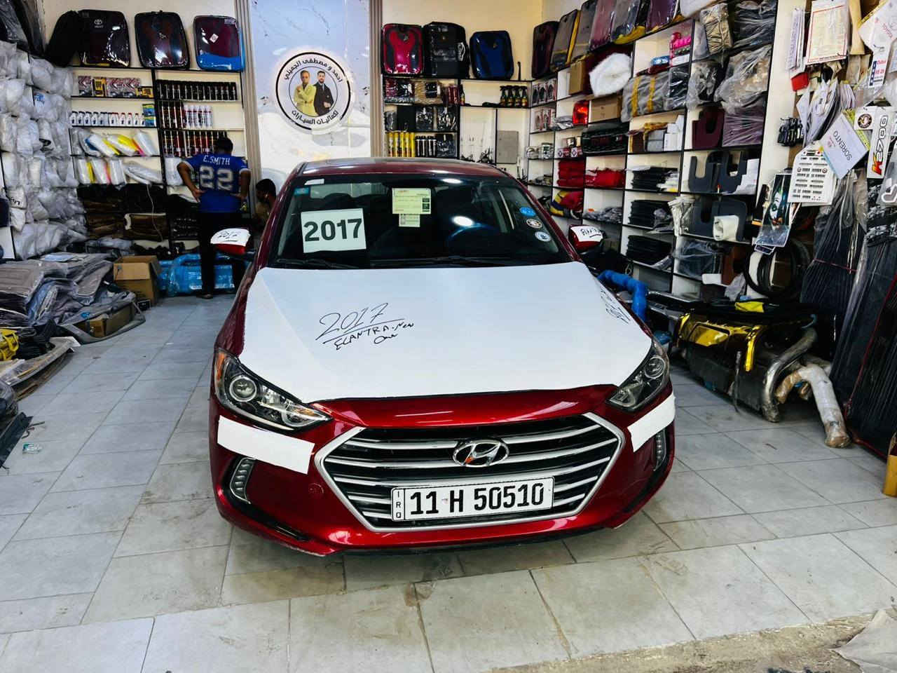 سلام عليكم للبيع النترا موديل 2017 وارد امريكي حادثها جاملغ و بنيد بدون دواخل 
كير مكينه تبريد حداديه مكفولات رقم بغداد تحويل مباشر السونار مرفق ويه صور مكان سياره بغداد وسعر 116 ورقه بيها مجال 
*********** ) اخوان اني مكلف بنشر
