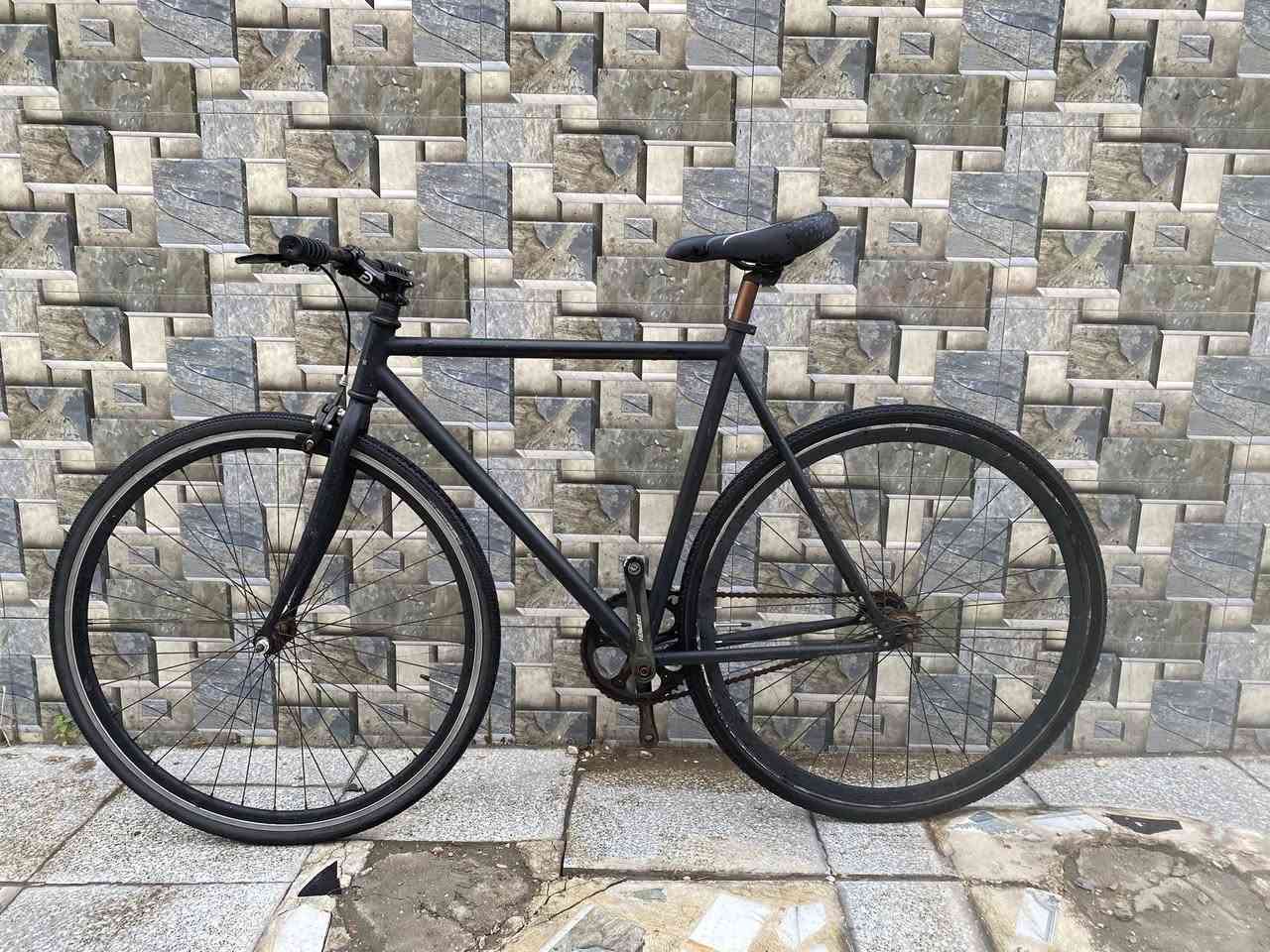 السلام عليكم🌹

للبيع فقط 

بايسكل فكسد

خفيف جدا وسريع ✈

جاهز اي عطل مابي👍🏻

حجم C700 /28
  
فريم عالي ٥٥/٥٦

السعر 100 قفل

العنوان :🏭
بغداد الطالبية قرب كلية الادارة والاقتصاد 
 
نعتذر عن المراوس🚲

الرقم للتواصل /***********
