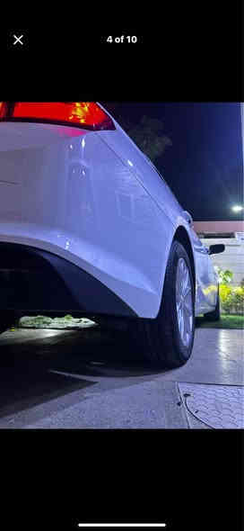 اللهم صلي على محمد وال محمد 
ماليبو موديل 2023 ماشية ٣٨ الف مايل بدون لوحات باسمي حرة الضرر خشم البنيد فقط  البدي نضيف جدا والحمدلله تشغيل عن بعد  كروس سرعه تحديد مسار الطريق رادار امامي توقف ذاتي   ثلاث انظمة قيادة قطعتين تبريد سايد بريك بصمة دخول ذكي شاشة ابل كار بلي    بيع او مراوس حسب القناعه السعر 125 ورقة  وبيها مجال حك الجية تخم تاير جديد باتري جديد الاتصال على 
*********** صور الحادث مرفقه مع الصور موقع السيارة بغداد الكاظمية المقدسة بغداد
