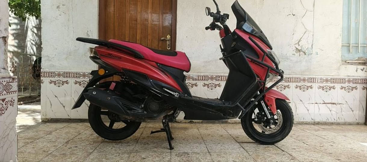 سلام عليكم دراجه ناريه للبيع مكفوله كفاله عامه برغي مامفتوح بيهه جديده سعر مليون و500 وبيهه مجال للشراي


**إذا كنت صاحب هذا الإعلان وتريد حذفه لأي سبب، رجاءا أرسل رسالة إلى الدعم الفني**