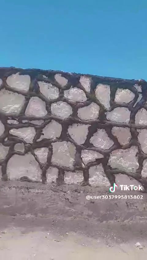 السلام عليكم بناء حجر كرستة ***********
