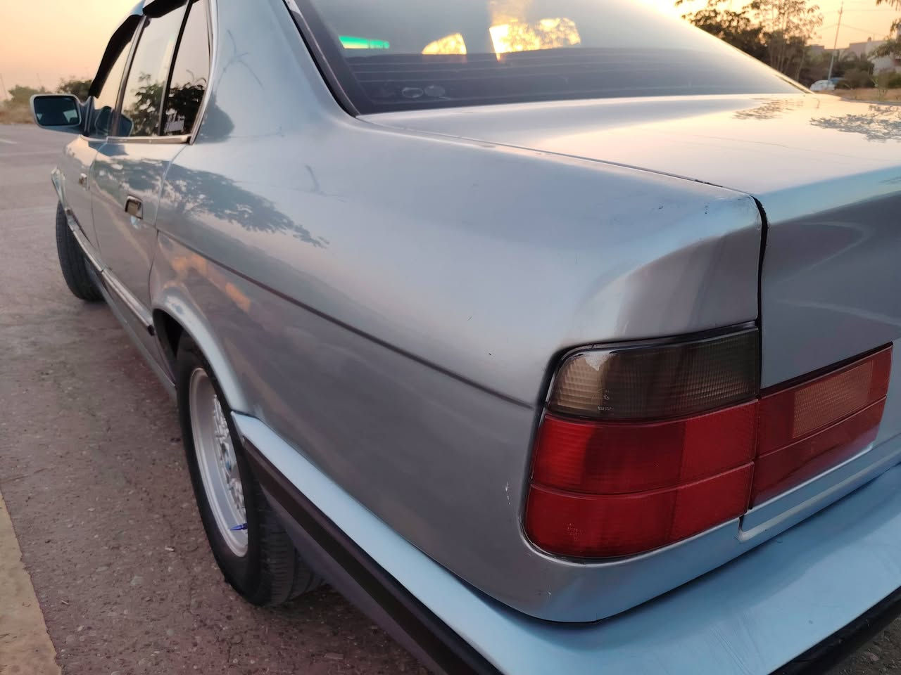 BMW 1991
بي ام دبليو موديل 1991

حجم ٥٢٥ اصل 

سيارة مصبوغة عام للمجالية فقط 

صدر امامي خلفي جديد 

تدفئة +تبريد كلها شغالة 

سلايت 

دبل چگمچة + دبل ايرباك 

غرفتها جديده جلد 

گير صقر مكينة  مسكر جديده 

شرط التحويل 

متواجد ع فيس 

مكاني تكريت

السعر / 68 $ ومجال بسيط


**إذا كنت صاحب هذا الإعلان وتريد حذفه لأي سبب، رجاءا أرسل رسالة إلى الدعم الفني**