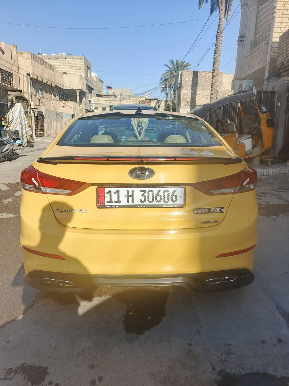 سلام عليكم النتره هونداي موديل2018للبيع مكينه 2000دوش السياره جاهزه من كلشي حادثه باب وچاملغ اليسره بس ولطخه منشوره السعر 127بيه مجال حك الجيه العنوان بغداد الجديدة الاستفسار ***********
