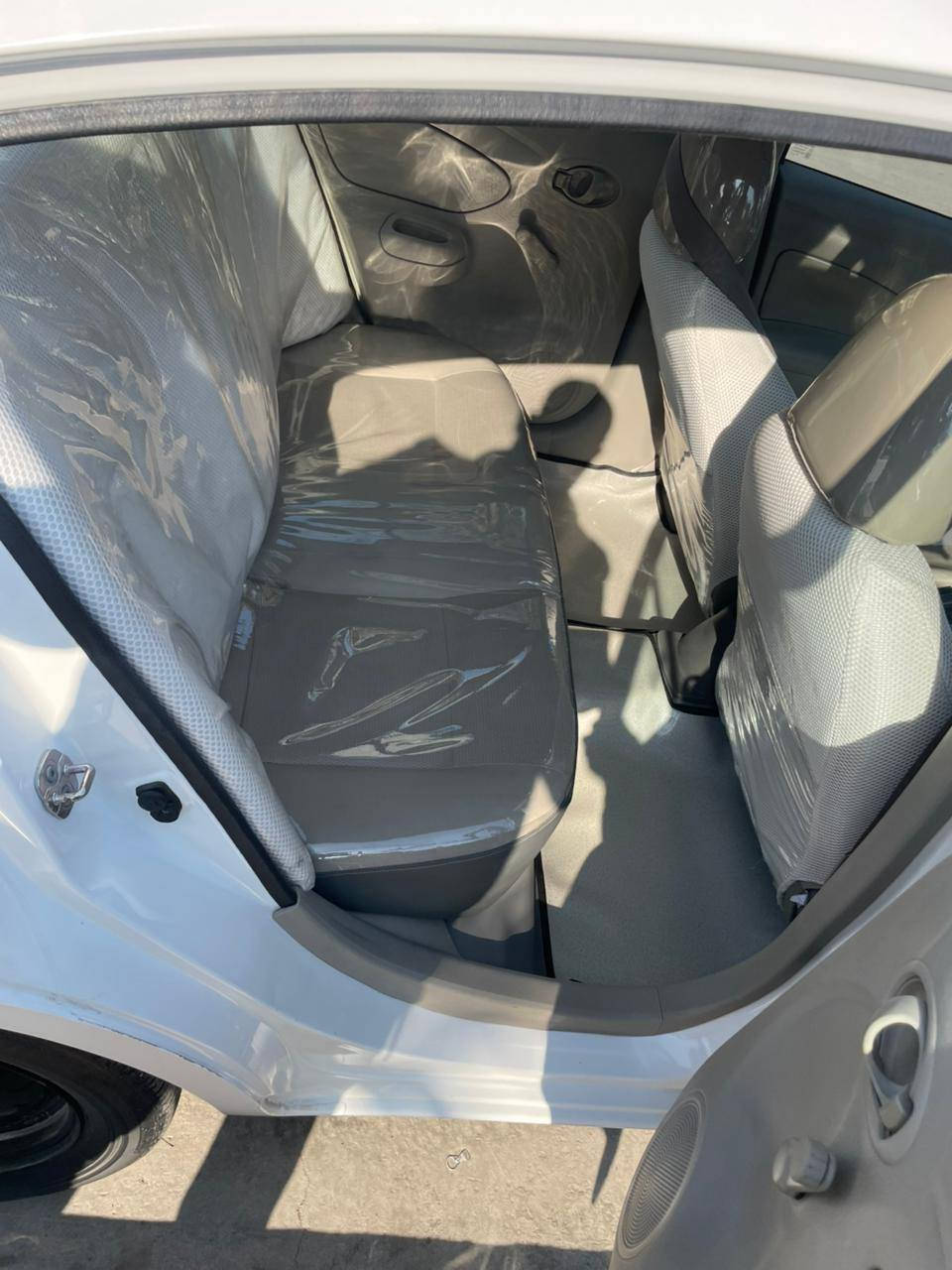 اسلام عليكم للبيع
سياره نيسان صني هندي ام اليبل الزرك سياره مكفوله كفاله عامه
 موديل 2023ماشيه80كم 
السعر 124ورقه اوبيه مجال قليل مكان بلديات
رقم تواصل***********
