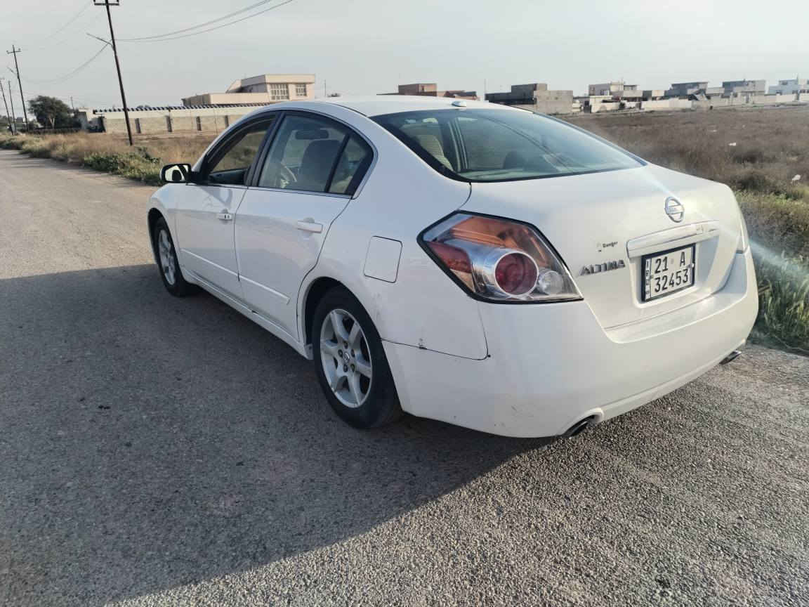 السلام عليكم
اولتيما موديل٨
وارد خليجي
قطعتين تبريد
داخله لونين 
كير مكينه مكفولات
صدر تخم تاير جدد
سنويه رقم جدد
السونار مرفق بالمنشور
السياره جديده
بيع أو مراوس
للإستفسار ***********
مكان ديالى السعر ٨٨ المقدادية, ديالى
