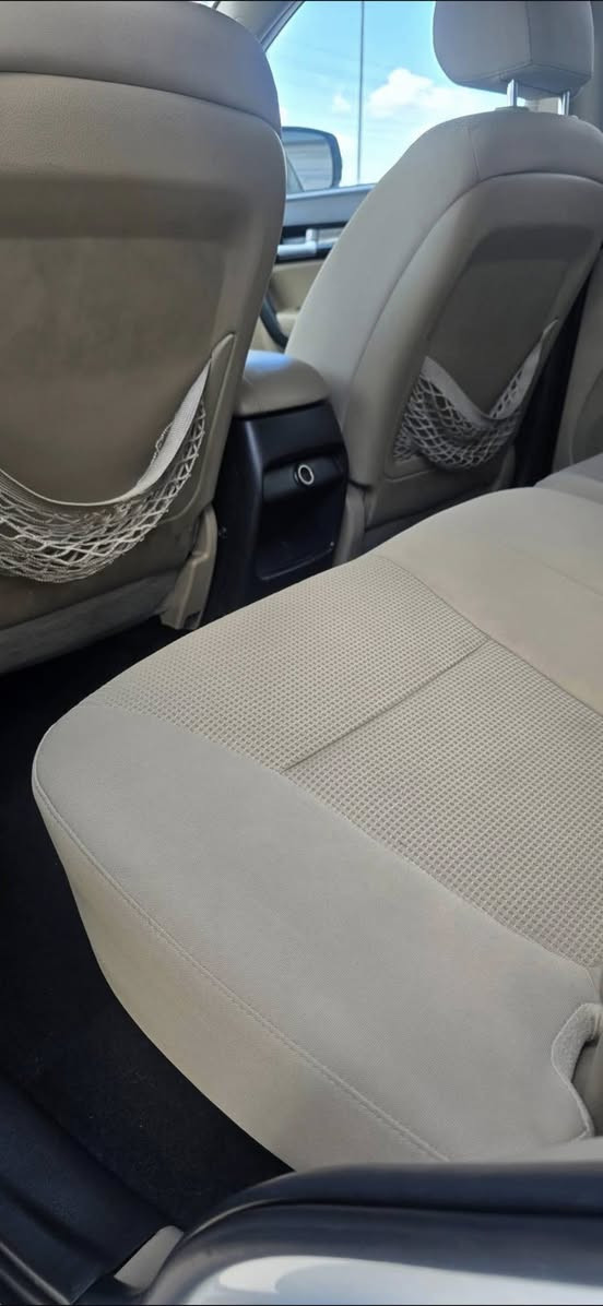 سورنتو 2014 خليجي ابيض ثلجي مكينة 4 سلندر 2400 دوش شرط لا صرف ولا نفخ السيارة فول مواصفات عدا البنوراما كشنات كهرب تشغيل بصمة مع بصمة ابواب داخل صاج ترحيب دوسات مع إنارة ابواب تحكم استير كروز سرعة نظام يكو مود درايف شاشة مع كاميرا مع حساسات خلفية وامامي مرايات شفط مع إشارة بالمراية بردات خلفية لايت لد مع منظومة زنون بك لايت لد سبعة راكب تبريد مركزي بيانو ويل كب كروم السيارة جديدة ومكفولة كفالة عامة من الصبغ والتبديل طخم امامي خلفي جديد مع طخم تأيرات جديد السيارة رقم اربيل بسمي رقمي الكورك بس وتس اب ***********?السيه خبرني علي ***********خلال ٢٤ موجود
