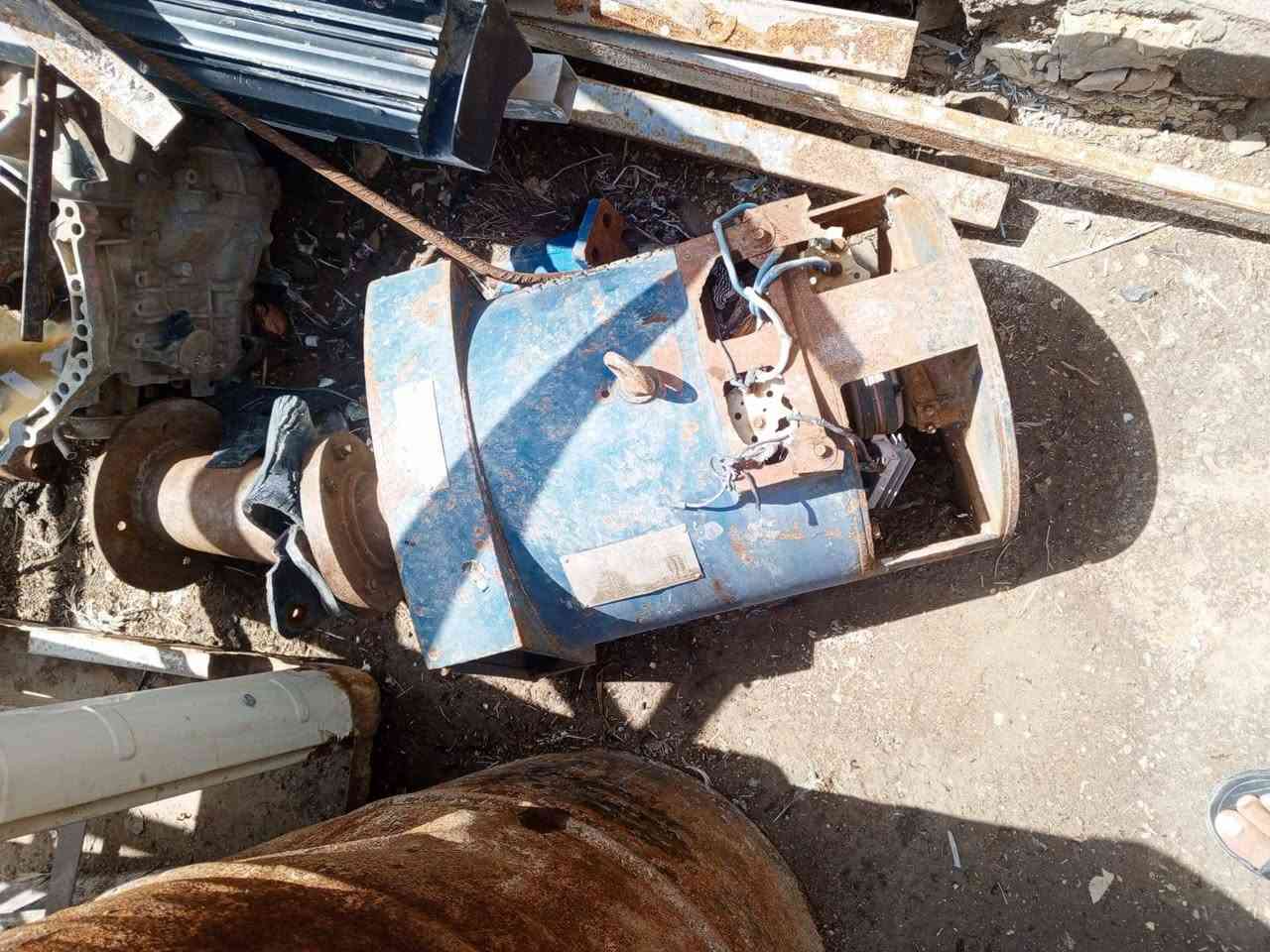 السلام عليكم عندي راس توليد مولده للبيع مكان سماره وركاء سعره عل خاص 
***********
***********
