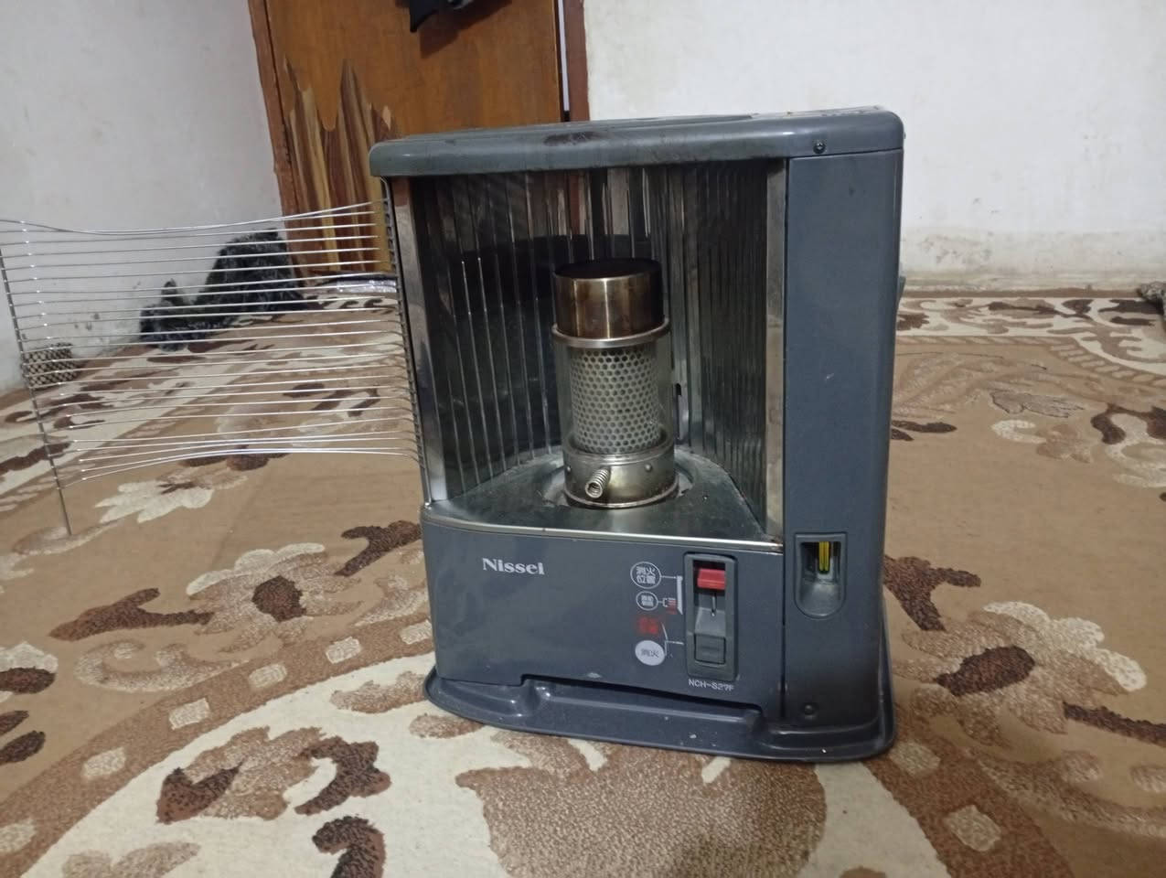 صوبة للبيع اخو جديد سعر ٦٠ الف ***********
