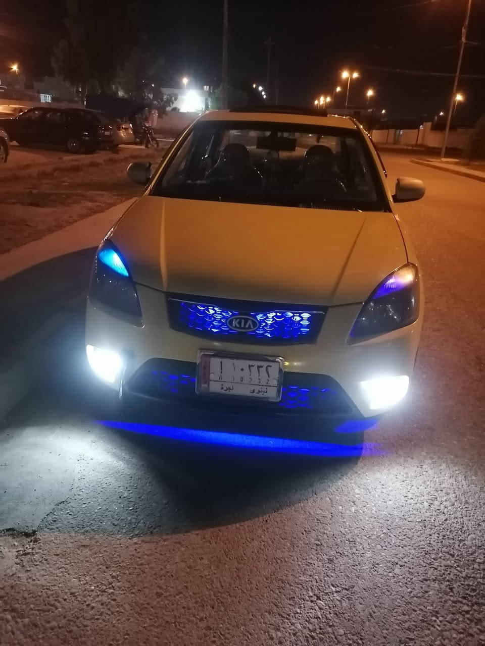 السلام عليكم كيا ريو للبيع الموصل الايمن قرب مدرسه حلب حي التناك ***********   ***********
