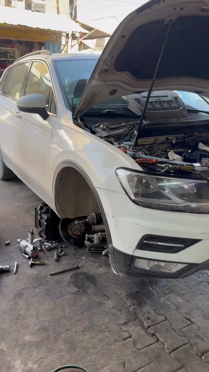 تحية طيبه للجيمع
جانب من صيانه اليوم تيكوان موديل 2021 تبديل صدر امامي وفحص النوزلات وتبديل البلكات وتنضيف غرفة الاحتراق وبرمجه الايرباك
العنوان📍بغداد شارع النضال 
*********** حسن كولف
