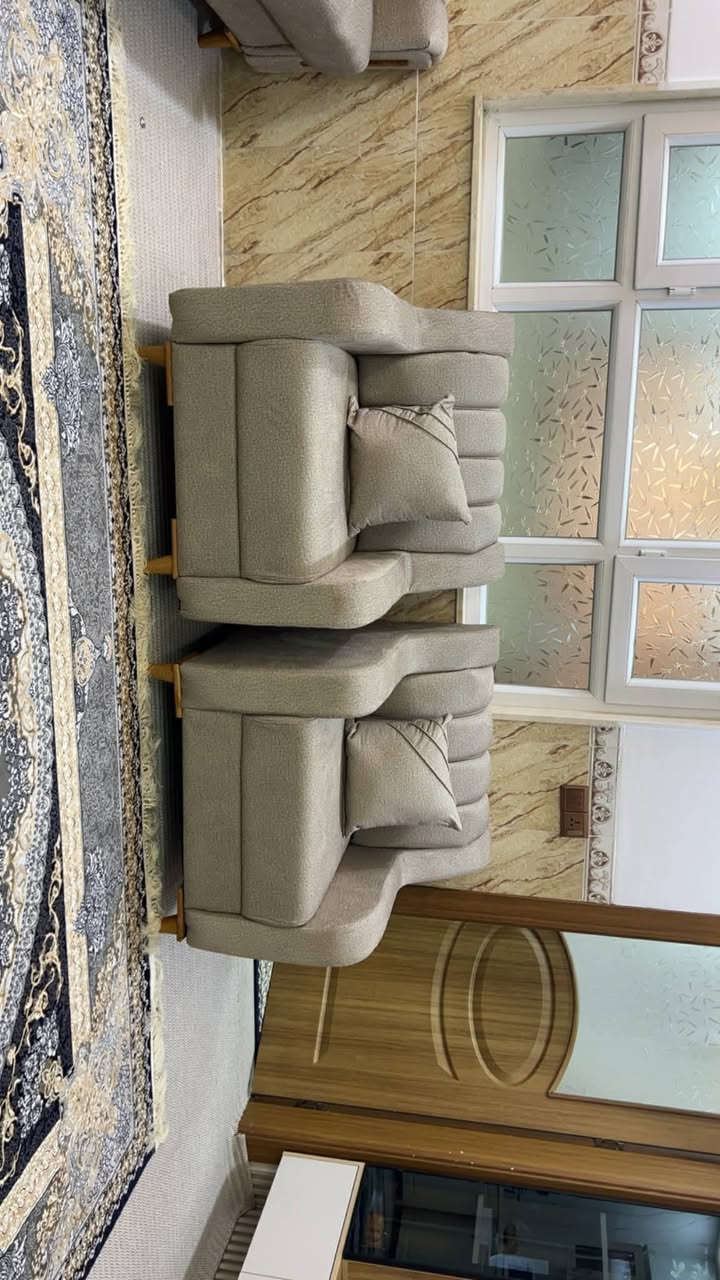 ئەو ئێڵە تایبەت کراوەمانگێکەهاتۆتەوەئیسفنج  سۆفتی  ١٥سانتیمە اسفنج قەوسە وەکو ئەوانەی بازاری نیە  بە سالێکی  اسفنجی دەمری و دەکەوی  بە زەمانە زەمانی ٥سالی هەیە ڕەنگی وادەرنەچوە کەدیاری کردوا مەتریی
بە100دۆلار دەیکەن ئێڵی حەوت مەتری وئەودووتاکەن 
ناونیشان هەولێر لەنرخی خۆی کەمتر دەیفرۆشێ


**إذا كنت صاحب هذا الإعلان وتريد حذفه لأي سبب، رجاءا أرسل رسالة إلى الدعم الفني**