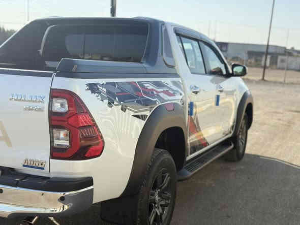 تويوتا هايلوكس 2024 ساز  ستة سلندر V6ماشي 36 الف 
لون ابيض صدفي 
رقم أربيل 

فـــول مواصفـــات 
مكفوله كفاله عامه شرط سونار و السونار مرفق مع صور 
النقطة العمية
بصمة تشغيل
بصمتين باب 
تحكم ستيرن
مثبت سرعة بالستيرن
شاحن لاسلكي ( وايرلس ) 
مري شفط
تحكم كهربائي للمرايا
لايت داخلي للبنيد 
تبريد قطعتين 
تبريد بالكشن
شاشة كبيرة 
حساس خلفي امامي
كاميرا خلفية
ويلكب 
جكات بالبنيد 
ضمان شركة ساس العراق
العنوان بغداد ناحية الرشيد 
***********
