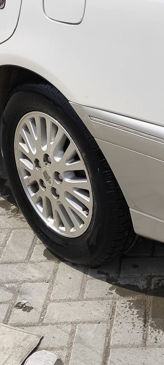 سلام عليكم ويل كب حصيره مع طخم تاير نطيف جدآ والطارات النظافه 70  بيهن واحد بي كسر بالحافه ويل واحد فقط 
العنوان بغداد ***********
