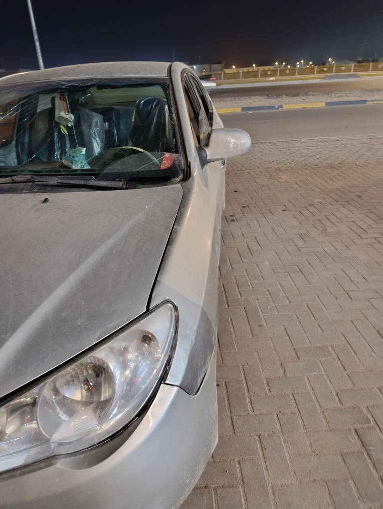 النترا 2010ادوات ادوات
السيارة بيها ملاحضات قليله 
اللون رصاصي 
مكصوصة جنطة 
مكان السيارة بالبصرة 
محرك بانزين 
محرك بي خط تبخير 
متومه رقم وسنويه  اربيل 
ابيع محرك كايم 
السعر 30 بي مجال قليل 
الشراي يتصل ***********
ما متواجد على الفيس بوك النجف, العراق
