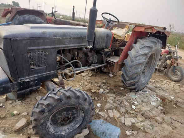 السلام عليكم مكاين عدد 3 للبيع موديل 84وموديل 85 وموديل86 شرط الشغل جاهزات المكان ميسان حي العسكري الاتصال على الرقم. ***********
