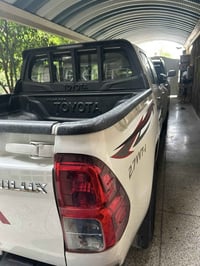 تيوتا اوتماتيك موديل ٢٣ فور ويل مكفولة ماشية ٢٣ السيارة جديدة ٠٧٧١٣١٣٥...