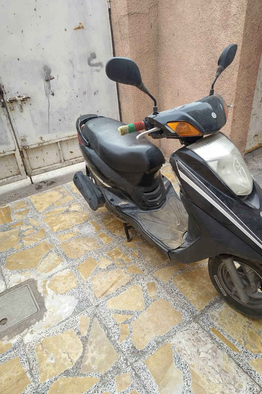 السلام عليكم دراجه بريز نضيفه وحلوه مكينه مفتوحه ابدل كور السعر 350 مكاني الشعب رقمي ***********
