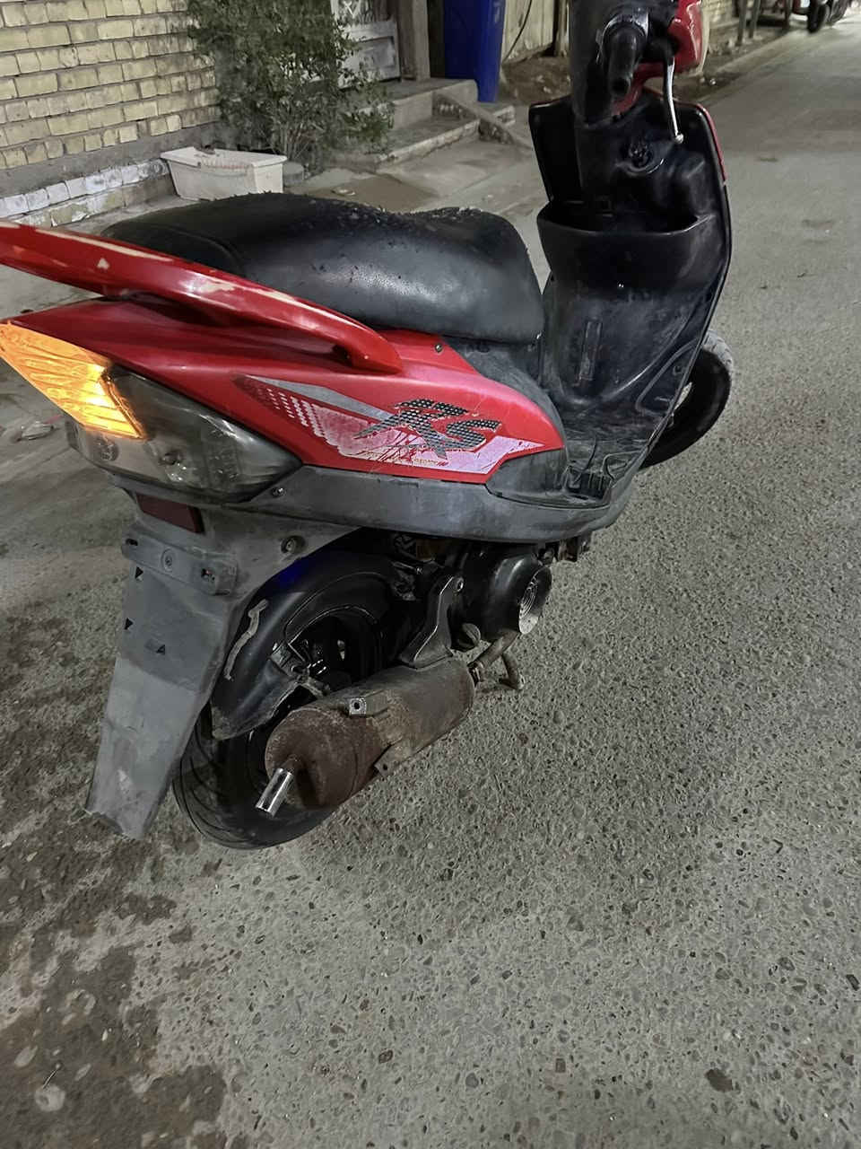 سلام عليكم ماكس عدلة لبيع كلشي شغال وشلعة ومعدل نقصهة بس باتري مكاني بغداد الغزالية السعر 650 وبيهة مجال الرقم ***********
