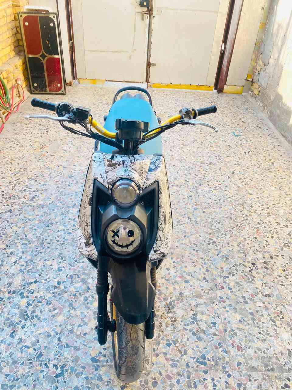 السلام عليكم للبيع سكنس جبلي نظافتها احلى من الصور محرك بلاد ما عدة الوشم المائي والكلجات رياضية وستيرن وستان صفح فقط العنوان الشعب الجمعيات خلف عمار ابو دهن للاستفسار خاص 
الرقم فقط واتساب ***********
