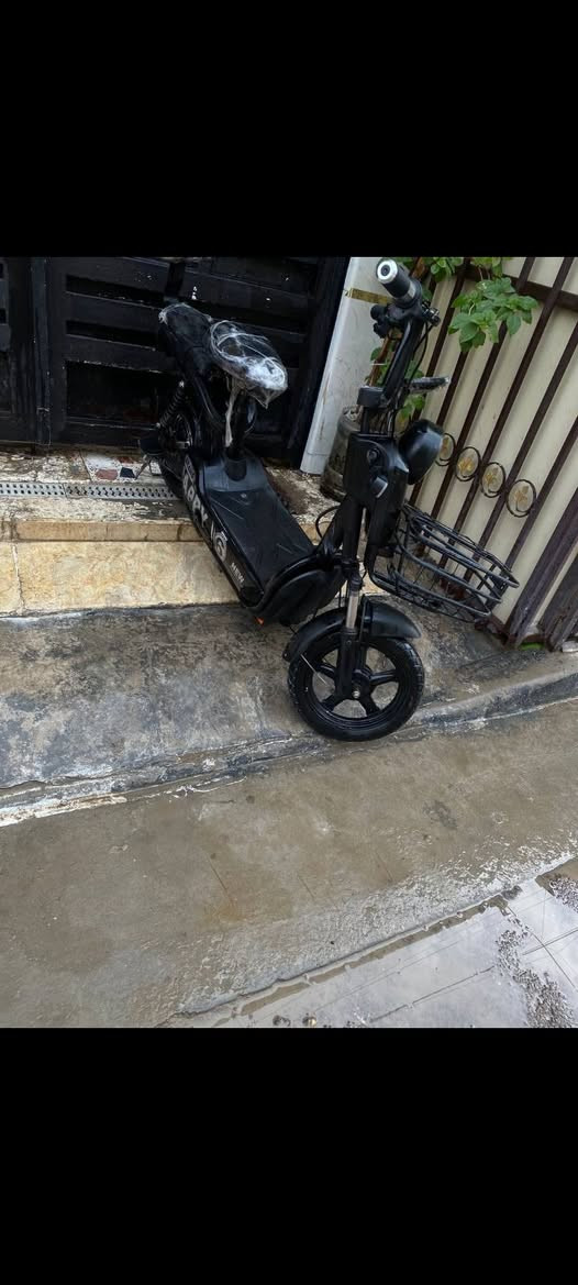 دراجه شحن للبيع 
جديده باتريات جديده كلشي شغال مابيها اي نقص سعر 160قفلل نهايتها مكان بغداد الاستفسار***********
